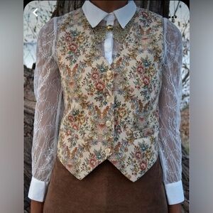 Women’s Vest MEDIUM Tapestry Vintage
